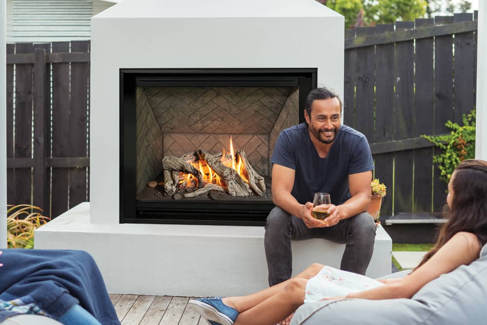 Valor H6 fireplace detail